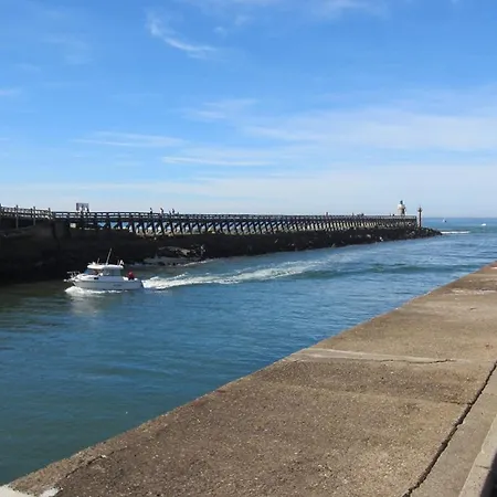شقة Pour 4 Personnes Face A L Estacade- Les Terrasses De L Ocean كابروتو